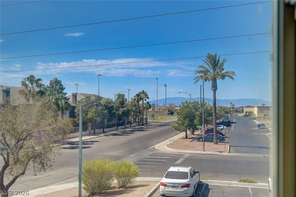 1118 Burnt Sky, Las Vegas, NV 89183
