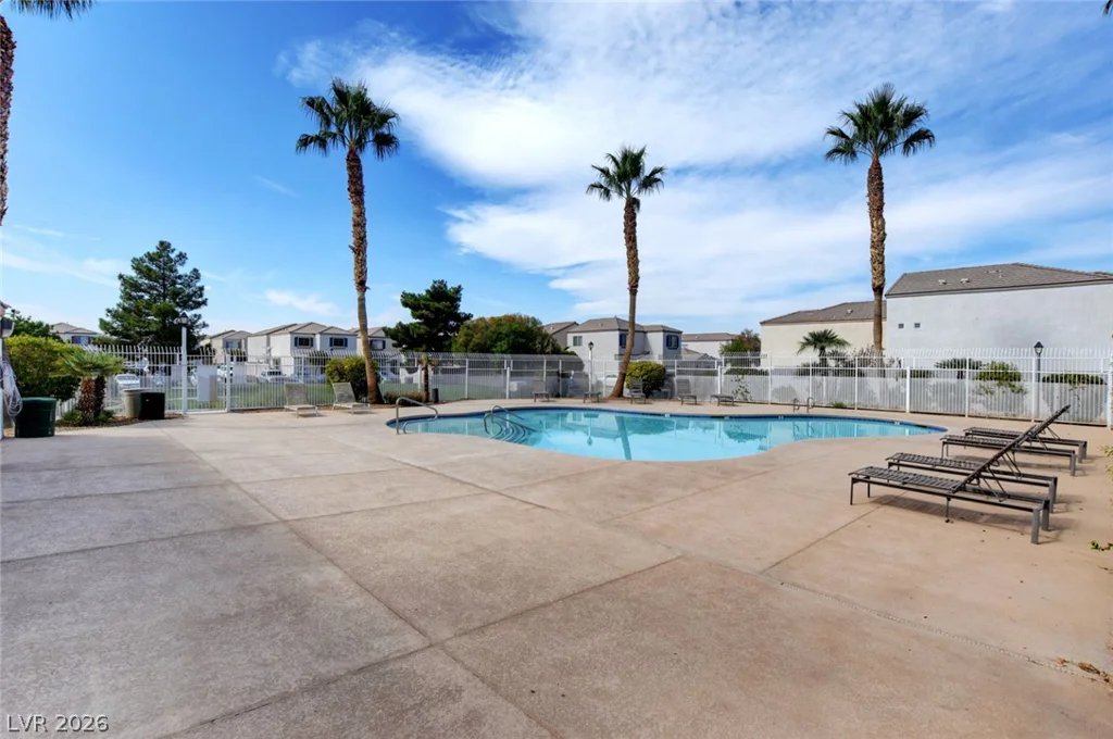 1118 Burnt Sky, Las Vegas, NV 89183