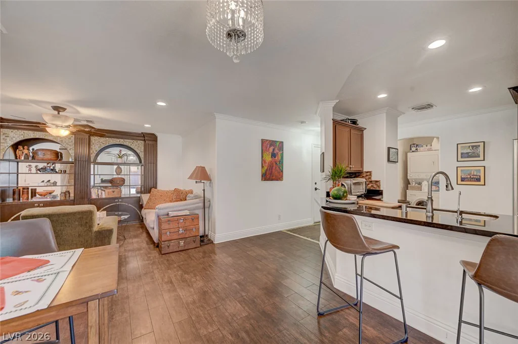 1118 Burnt Sky, Las Vegas, NV 89183