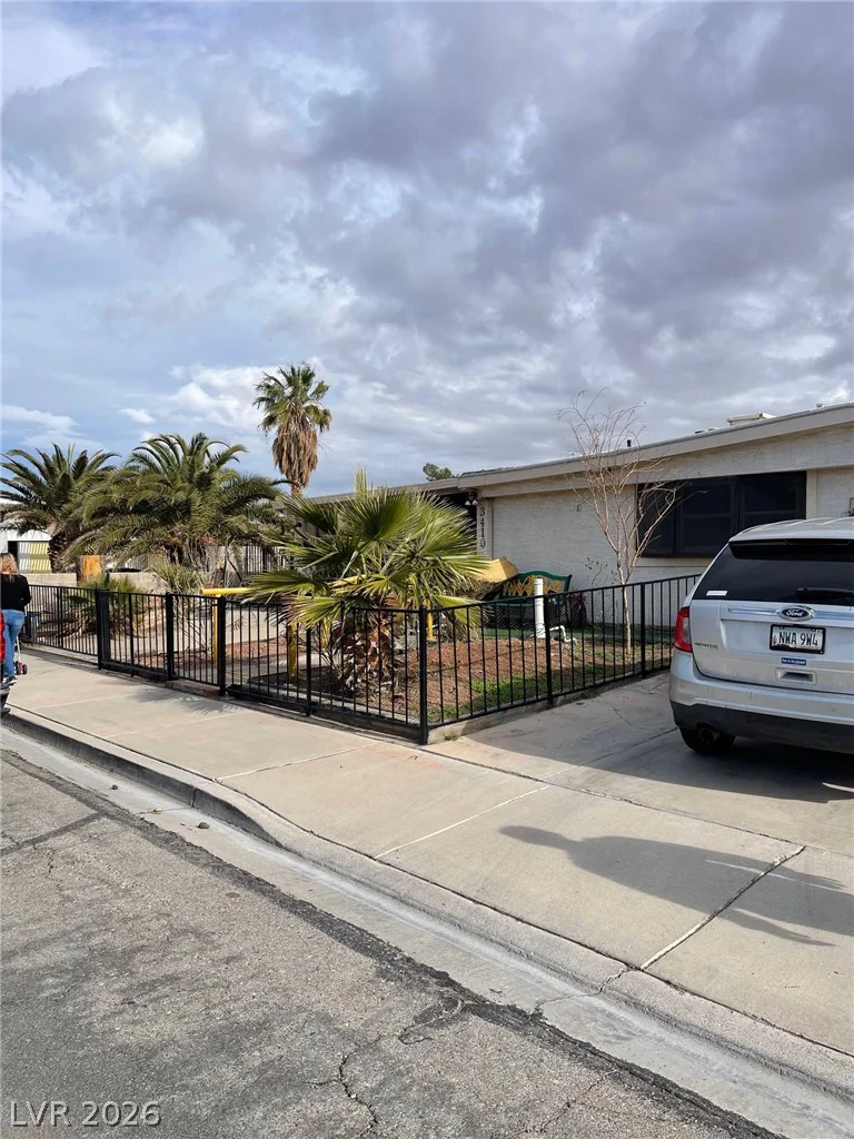 3410 Happy Jack, Las Vegas, NV 89115