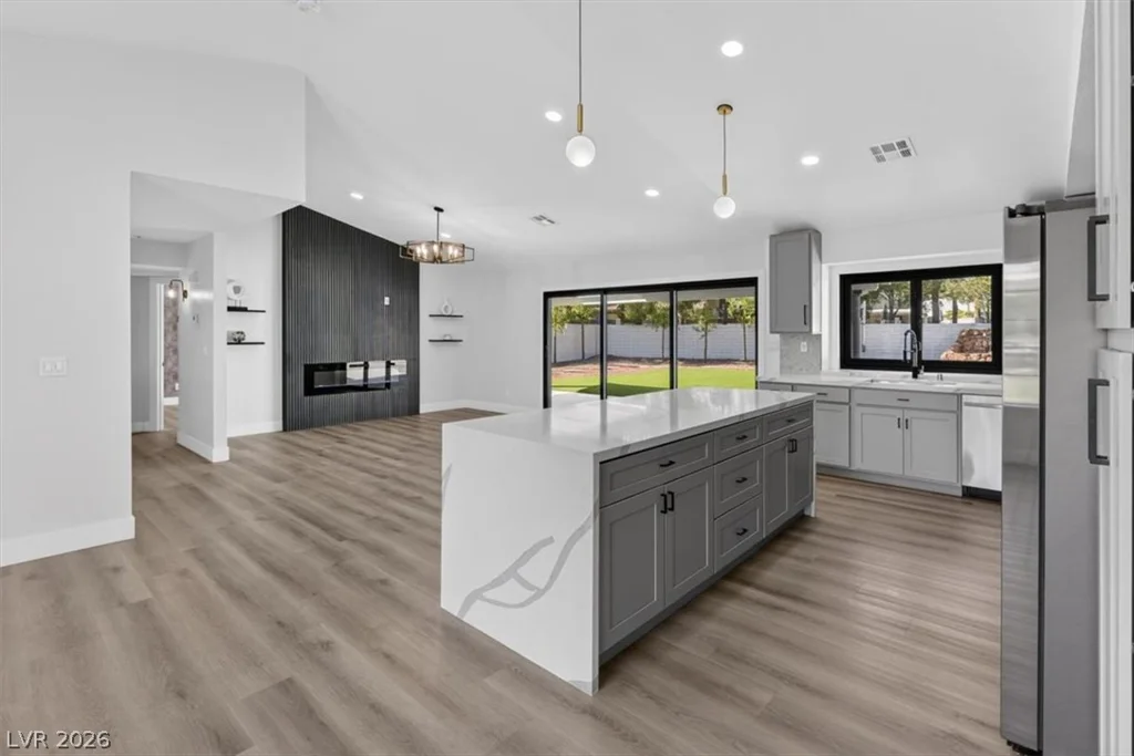 3204 Crescent Run, Las Vegas, NV 89117