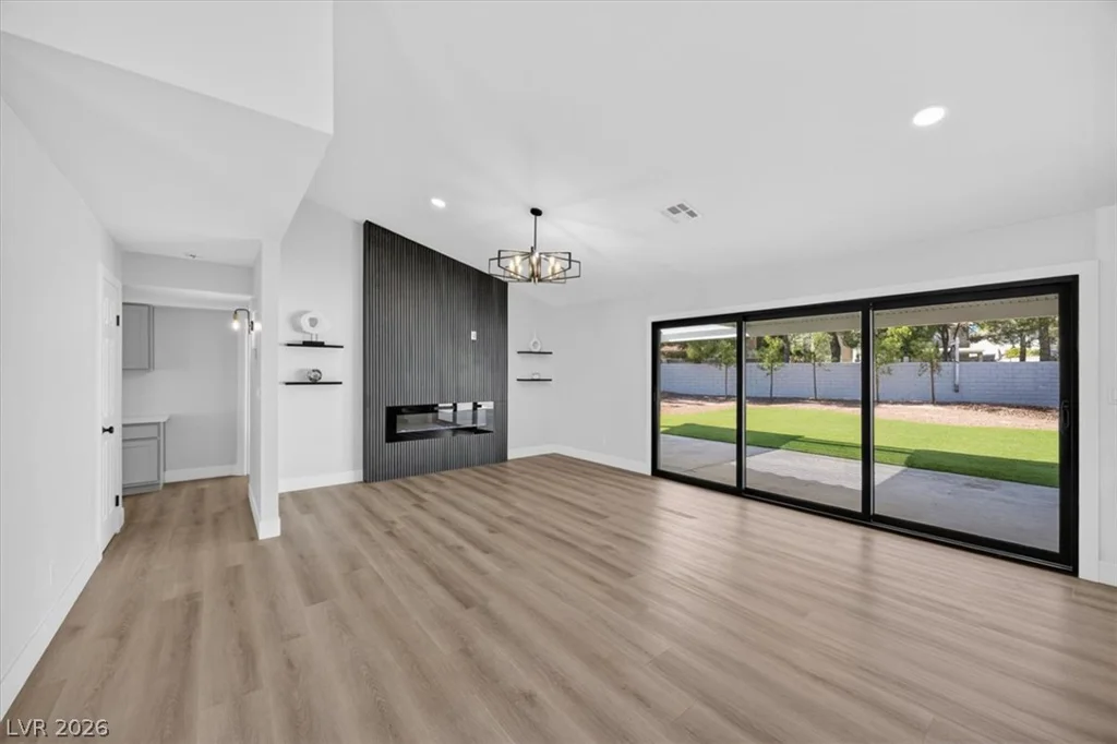 3204 Crescent Run, Las Vegas, NV 89117