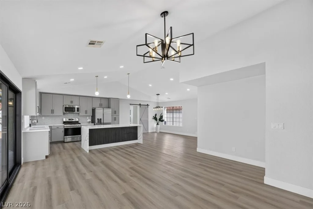 3204 Crescent Run, Las Vegas, NV 89117