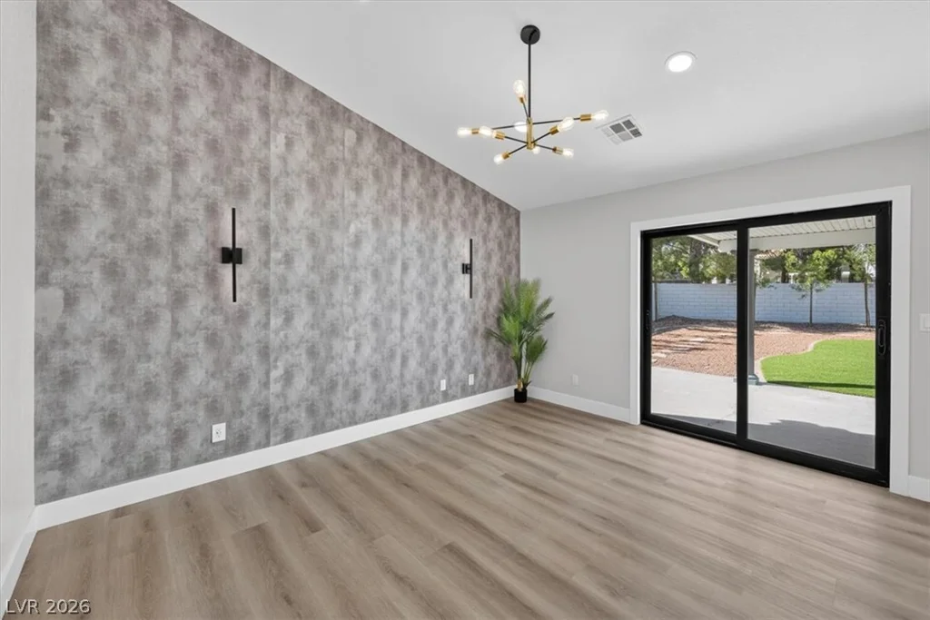 3204 Crescent Run, Las Vegas, NV 89117