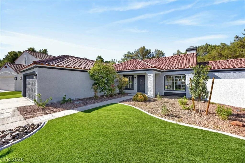 3204 Crescent Run, Las Vegas, NV 89117