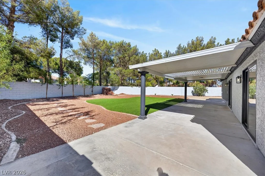 3204 Crescent Run, Las Vegas, NV 89117