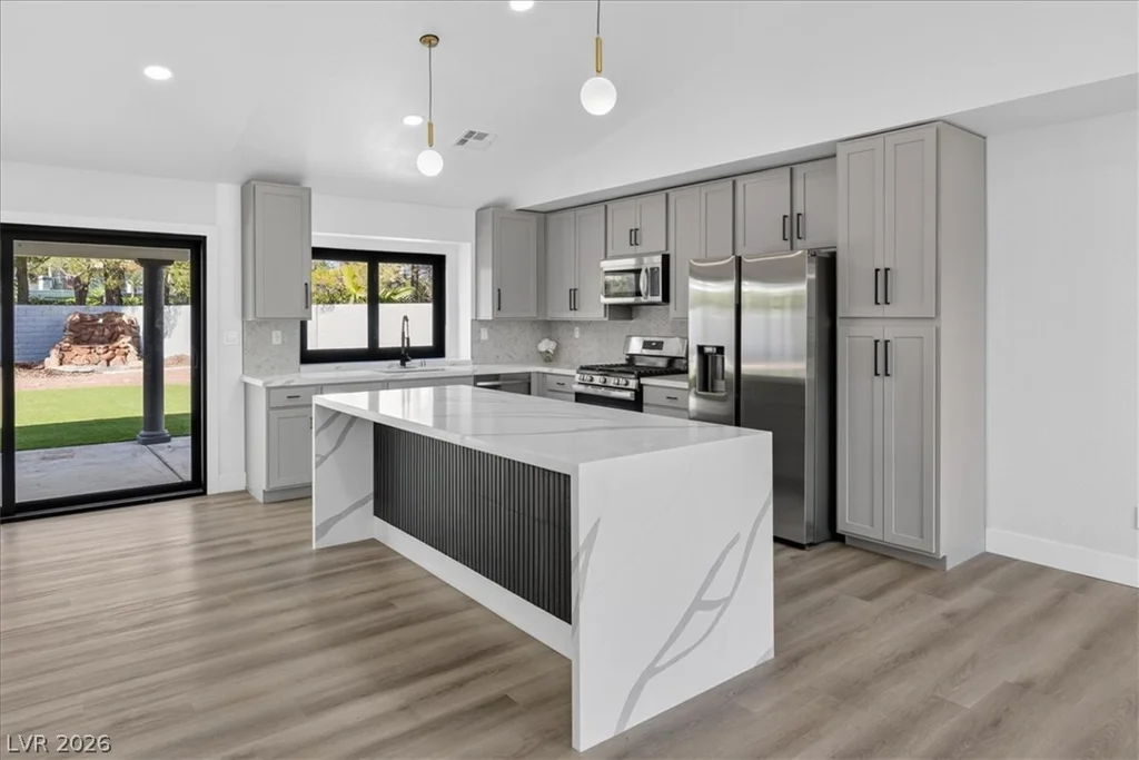 3204 Crescent Run, Las Vegas, NV 89117