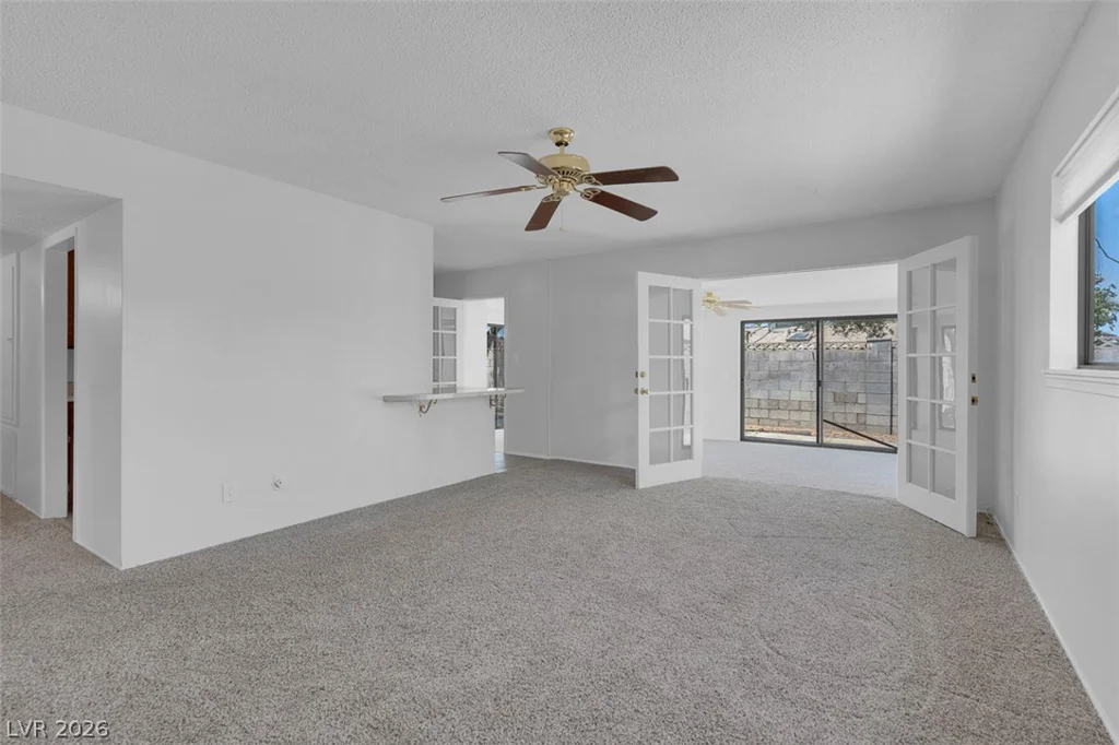 3560 Regents, Las Vegas, NV 89121