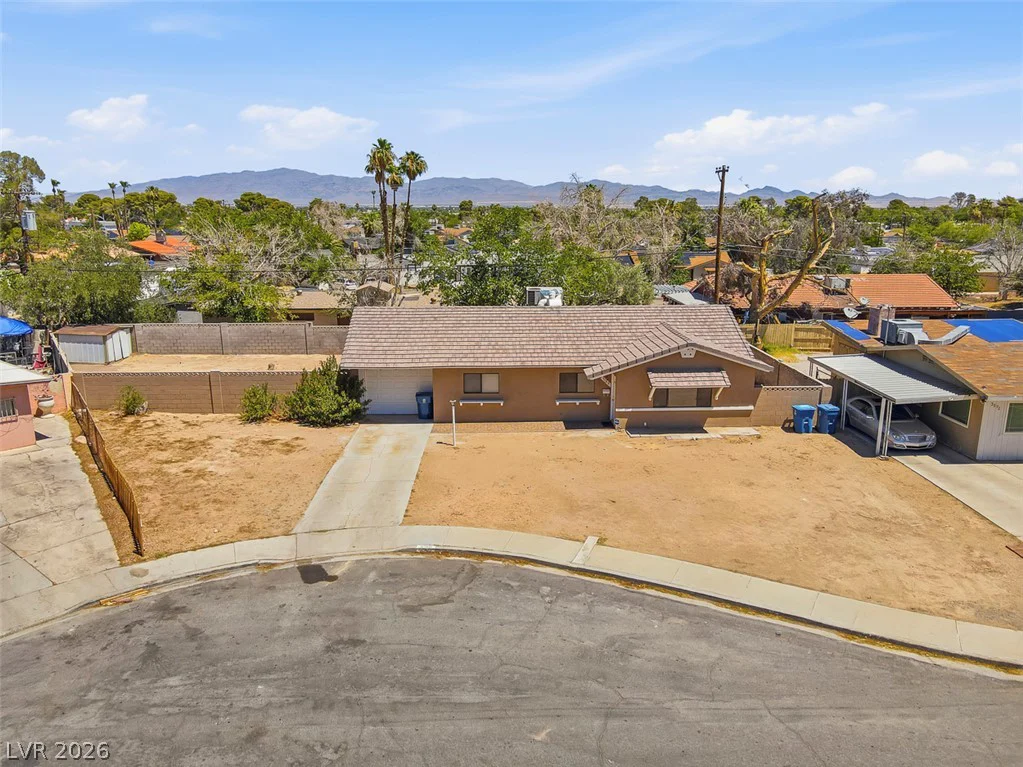 3560 Regents, Las Vegas, NV 89121