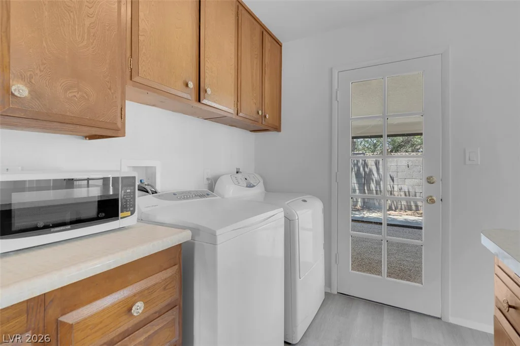 3560 Regents, Las Vegas, NV 89121