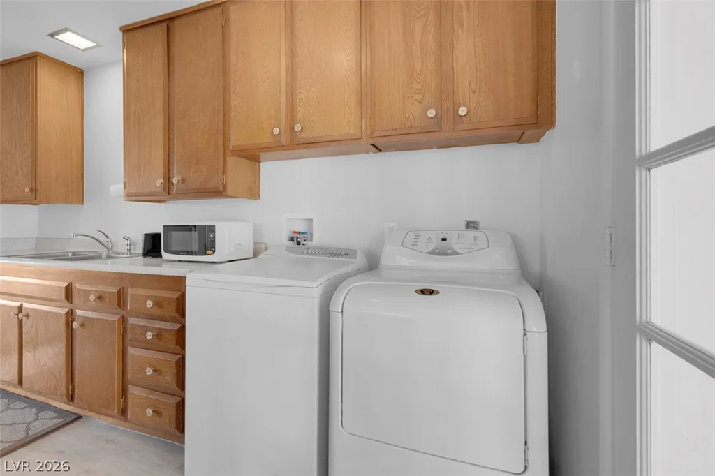 3560 Regents, Las Vegas, NV 89121