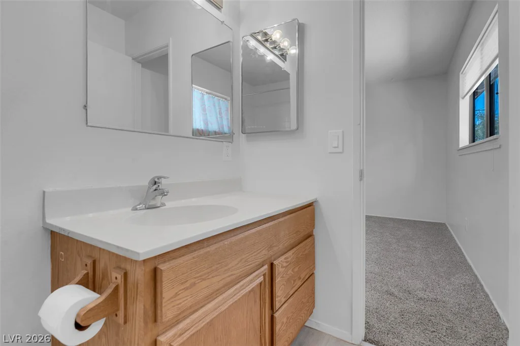 3560 Regents, Las Vegas, NV 89121