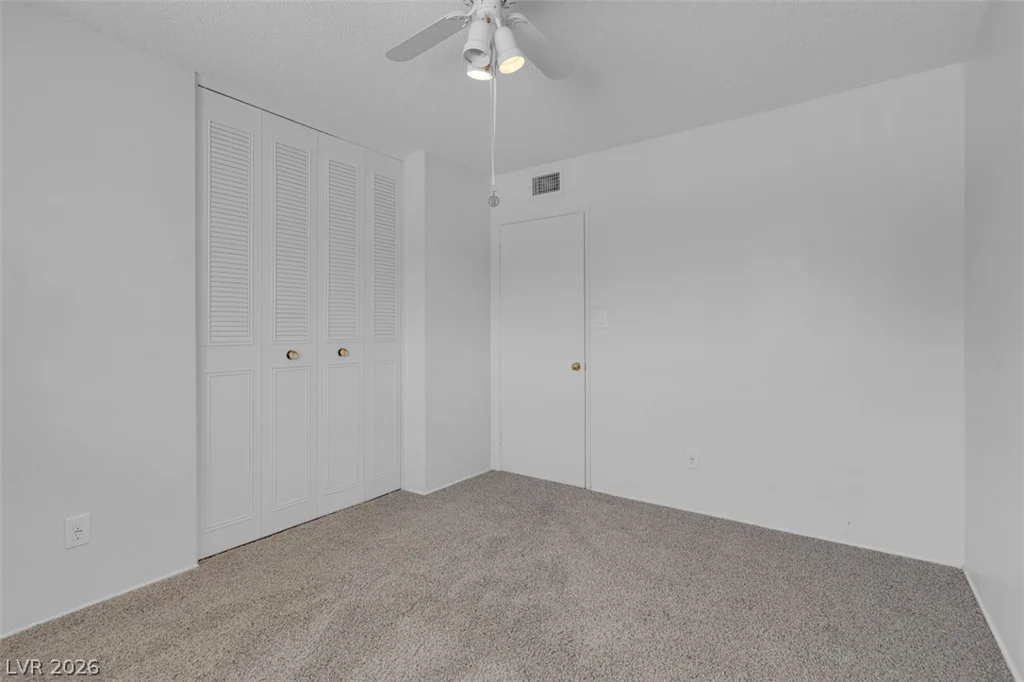 3560 Regents, Las Vegas, NV 89121