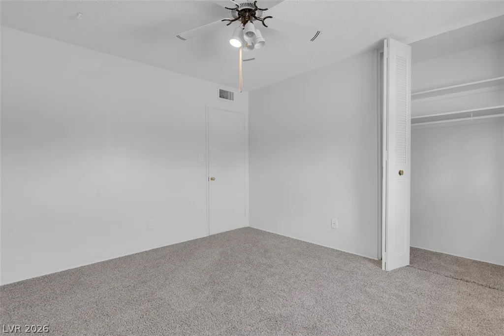 3560 Regents, Las Vegas, NV 89121