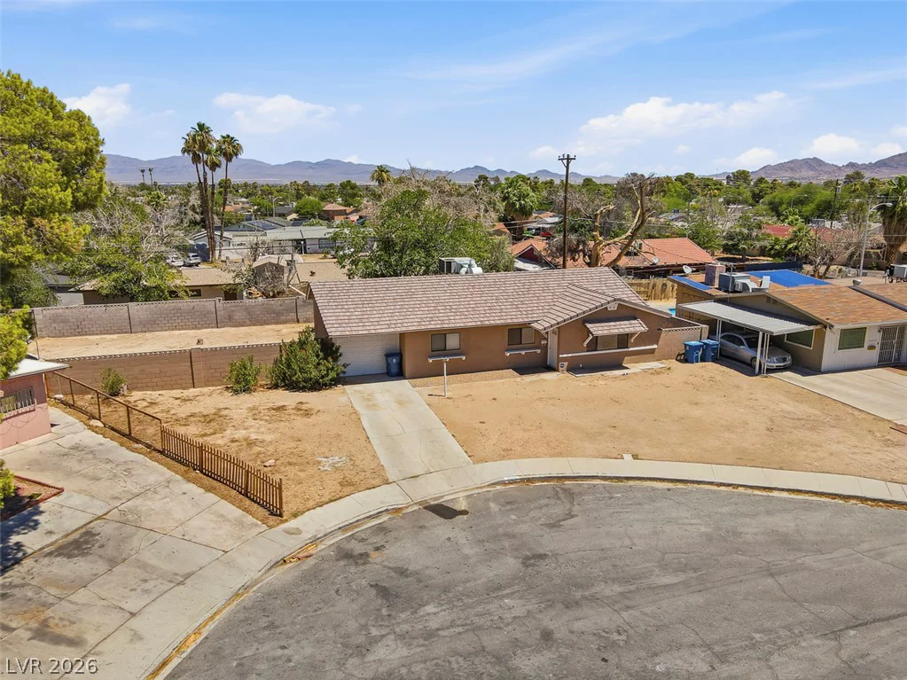 3560 Regents, Las Vegas, NV 89121