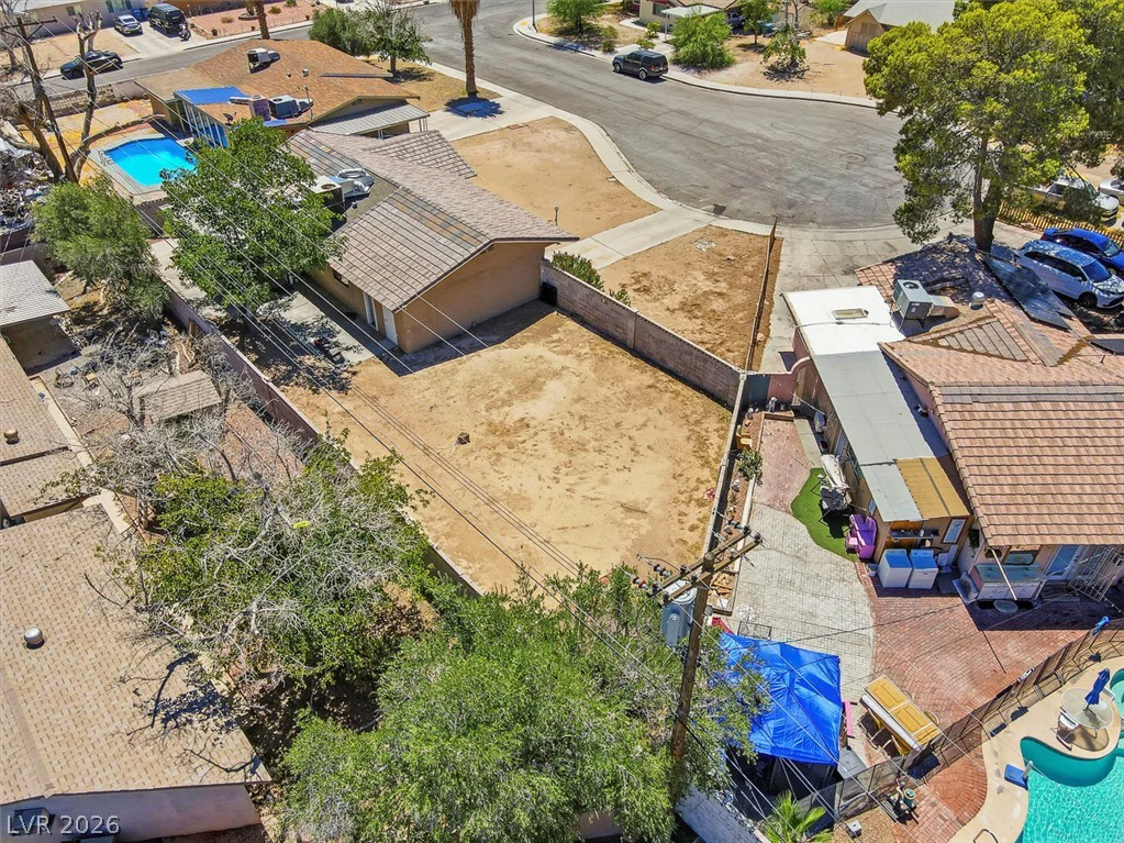 3560 Regents, Las Vegas, NV 89121