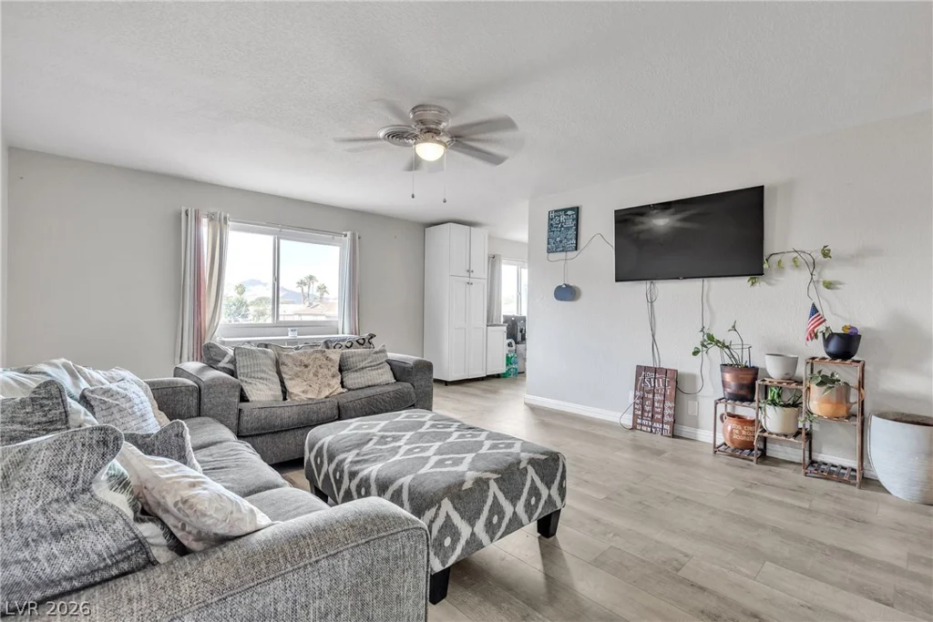 4629 San, Las Vegas, NV 89120