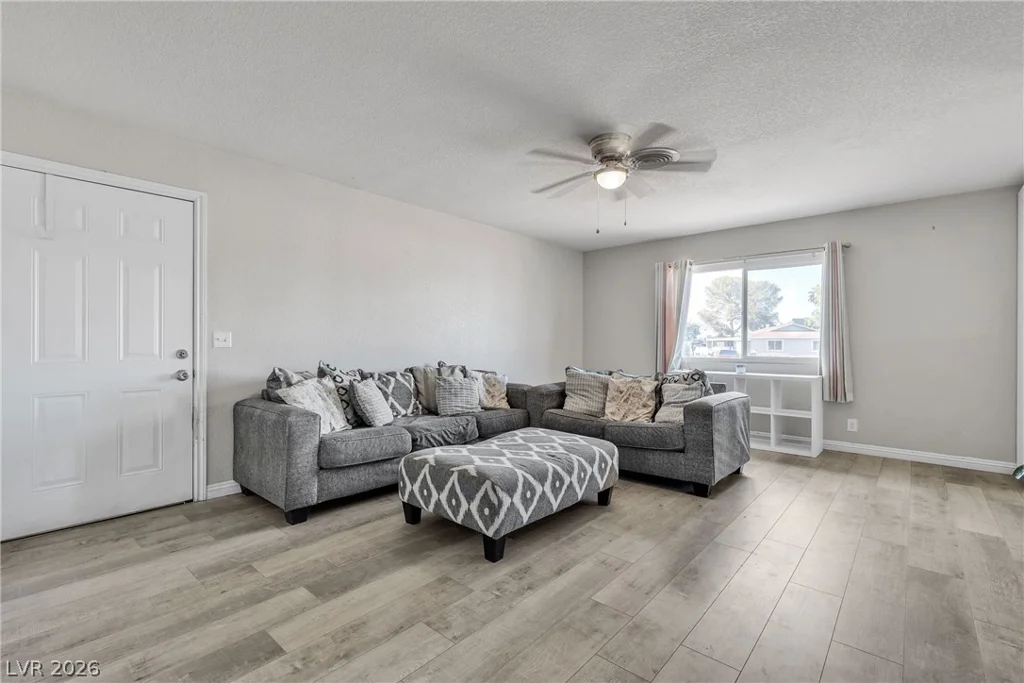 4629 San, Las Vegas, NV 89120