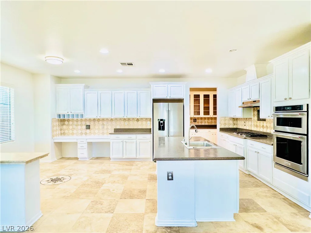 10227 Sunset Gardens, Las Vegas, NV 89135