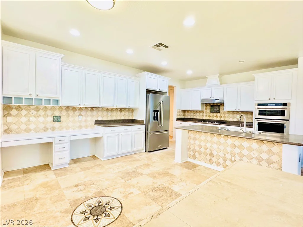10227 Sunset Gardens, Las Vegas, NV 89135