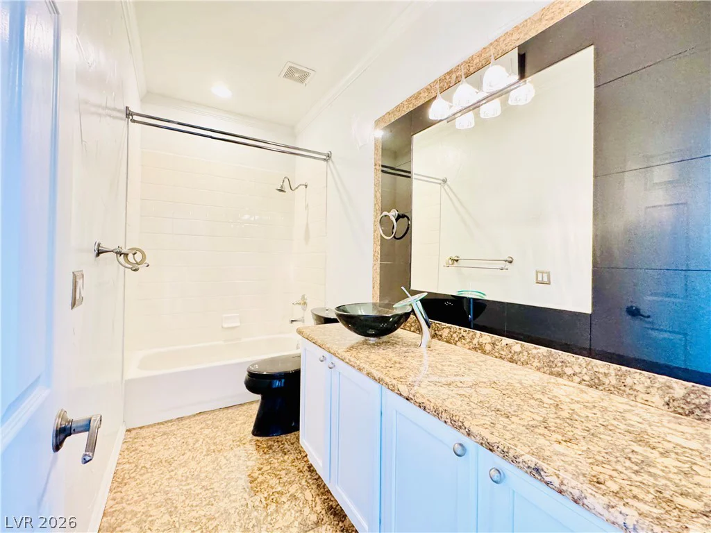 10227 Sunset Gardens, Las Vegas, NV 89135