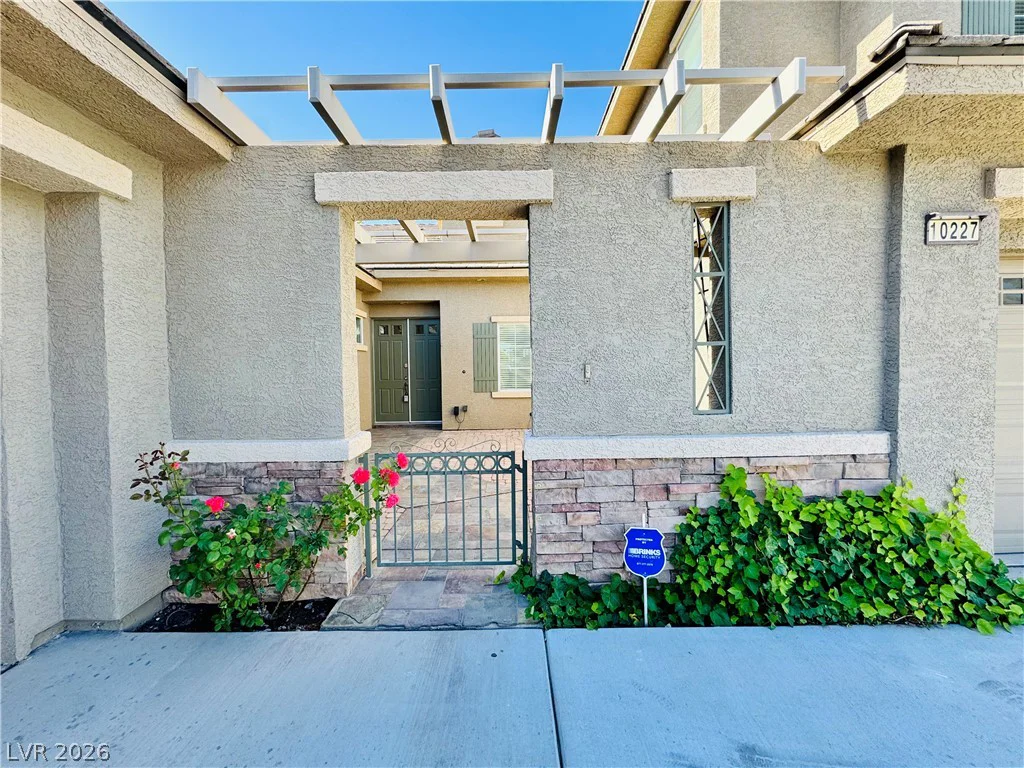 10227 Sunset Gardens, Las Vegas, NV 89135