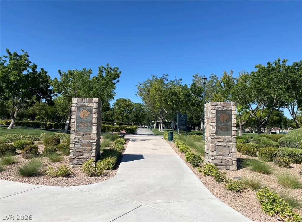 10227 Sunset Gardens, Las Vegas, NV 89135