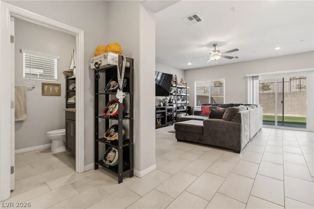 4285 Sago Lily, Las Vegas, NV 89129