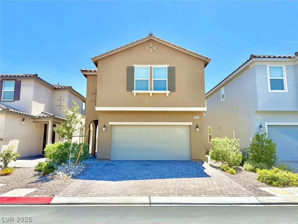 8616 Valley Village, Las Vegas, NV 89113