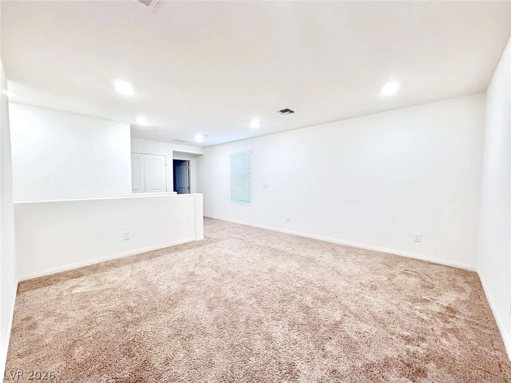 8616 Valley Village, Las Vegas, NV 89113