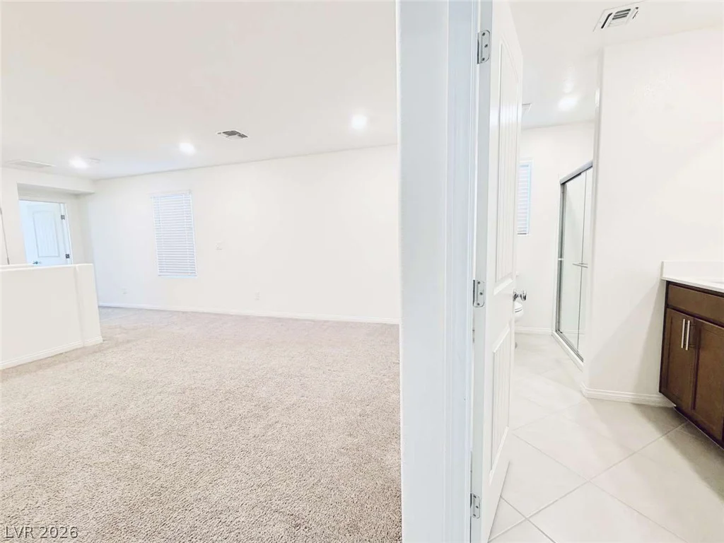 8616 Valley Village, Las Vegas, NV 89113
