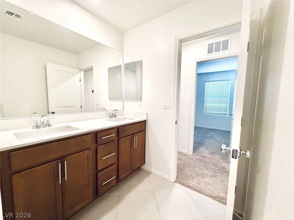 8616 Valley Village, Las Vegas, NV 89113
