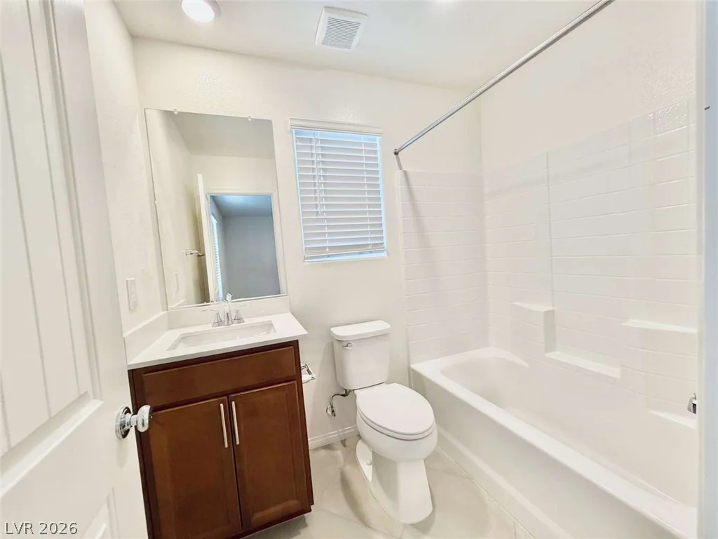 8616 Valley Village, Las Vegas, NV 89113