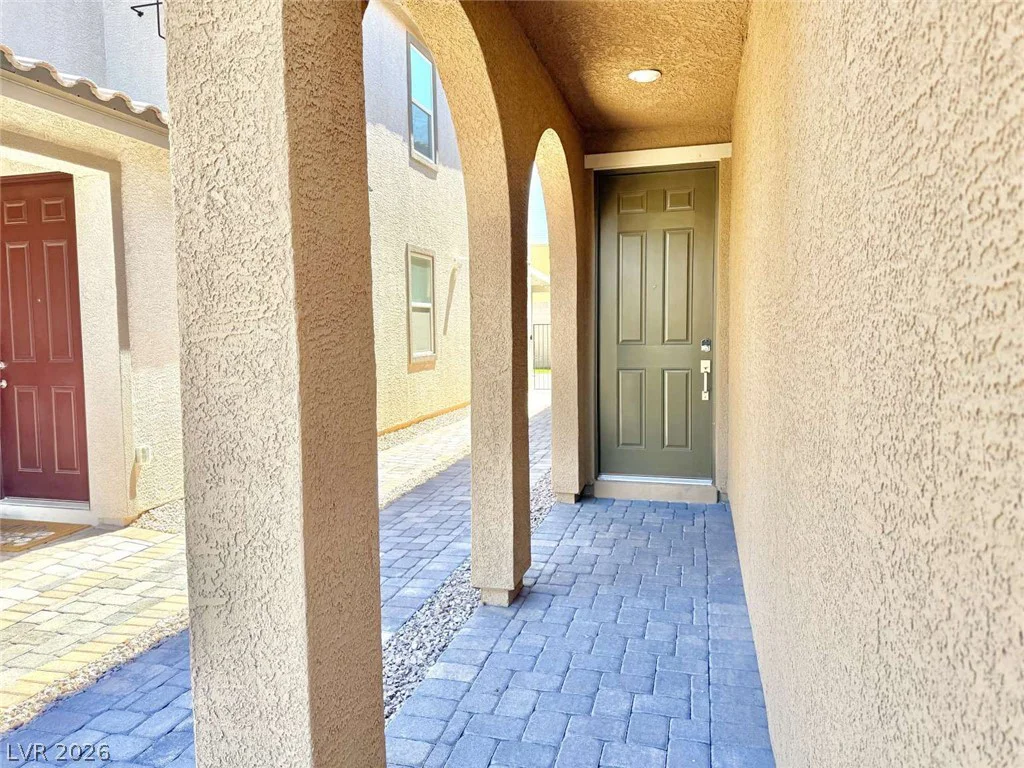 8616 Valley Village, Las Vegas, NV 89113