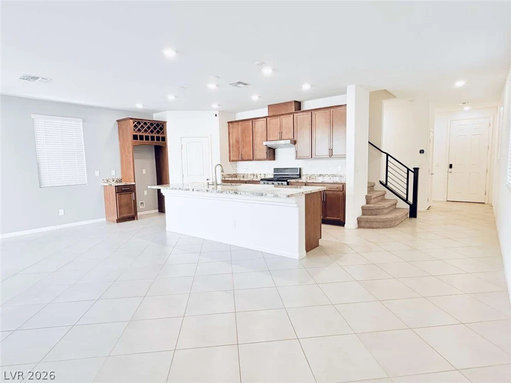 8616 Valley Village, Las Vegas, NV 89113