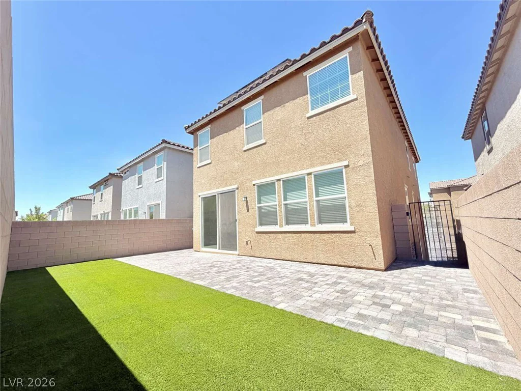 8616 Valley Village, Las Vegas, NV 89113