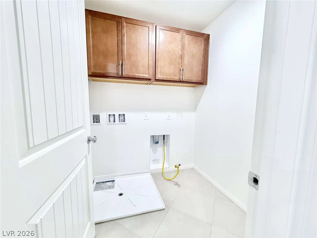8616 Valley Village, Las Vegas, NV 89113