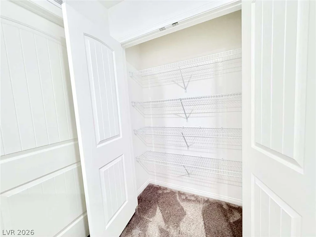 8616 Valley Village, Las Vegas, NV 89113