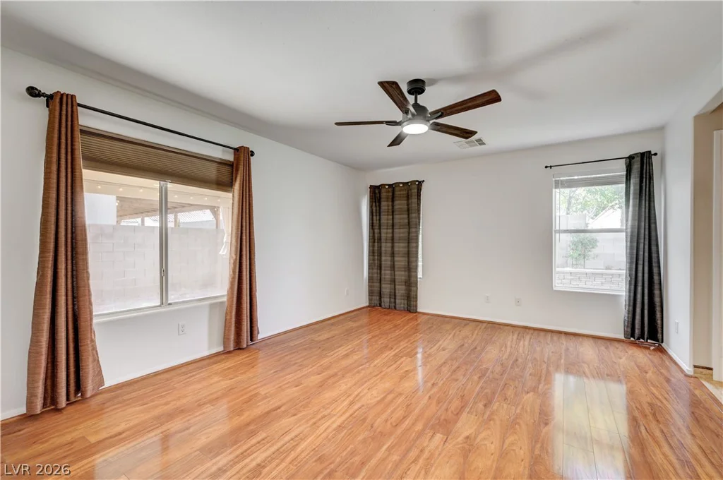 8560 Shady Pines, Las Vegas, NV 89143
