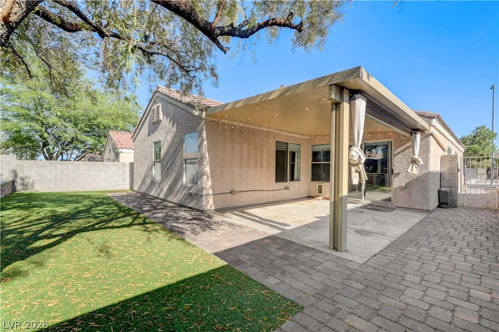 8560 Shady Pines, Las Vegas, NV 89143