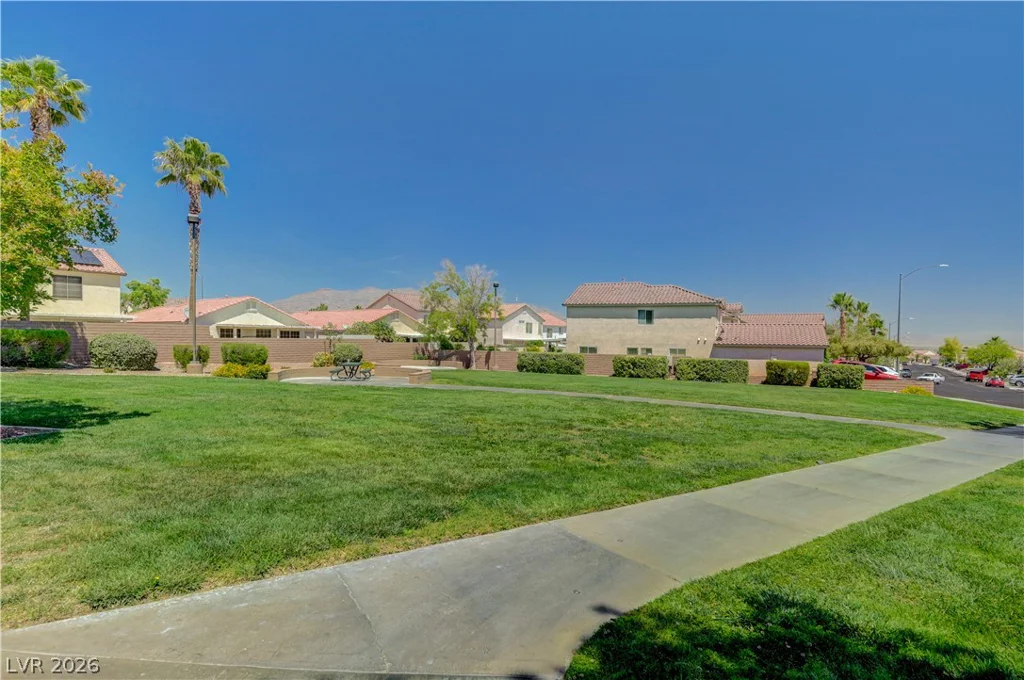 8560 Shady Pines, Las Vegas, NV 89143