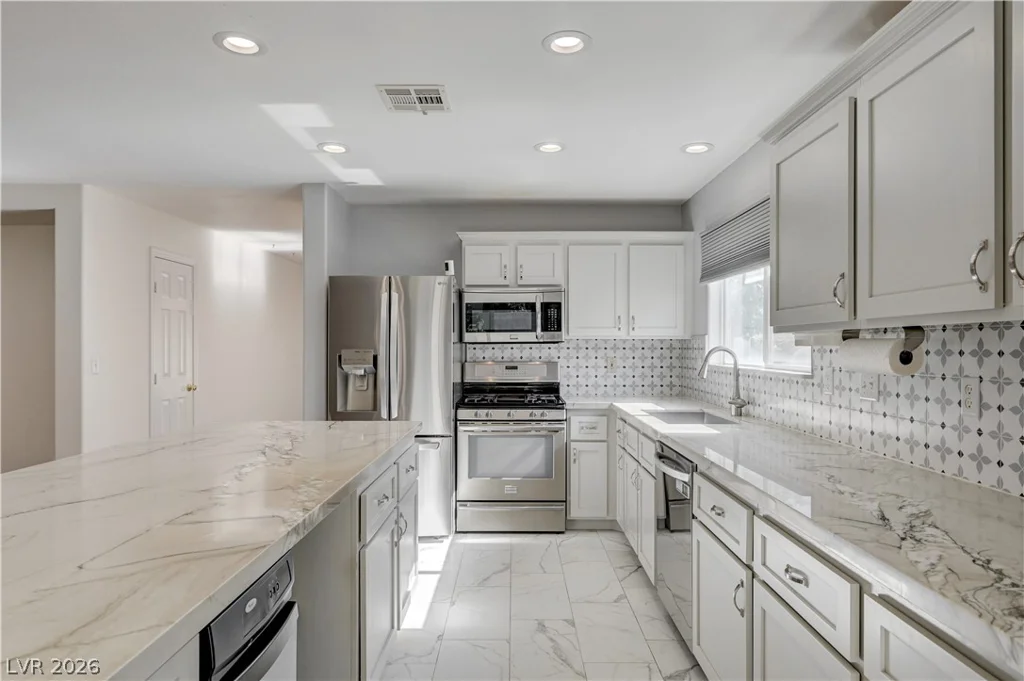 8560 Shady Pines, Las Vegas, NV 89143