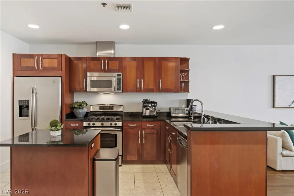 4525 Dean Martin, Las Vegas, NV 89103