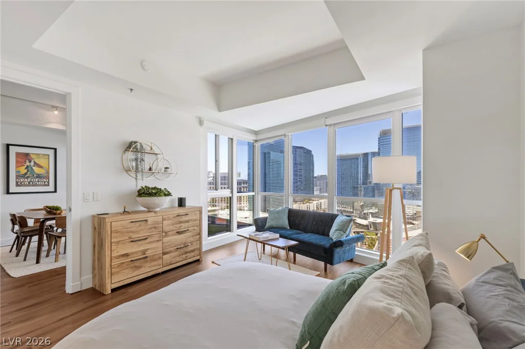 4525 Dean Martin, Las Vegas, NV 89103