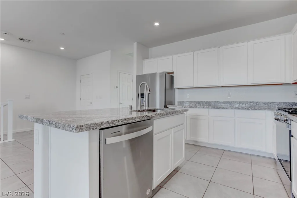 929 Kyanite, Henderson, NV 89011