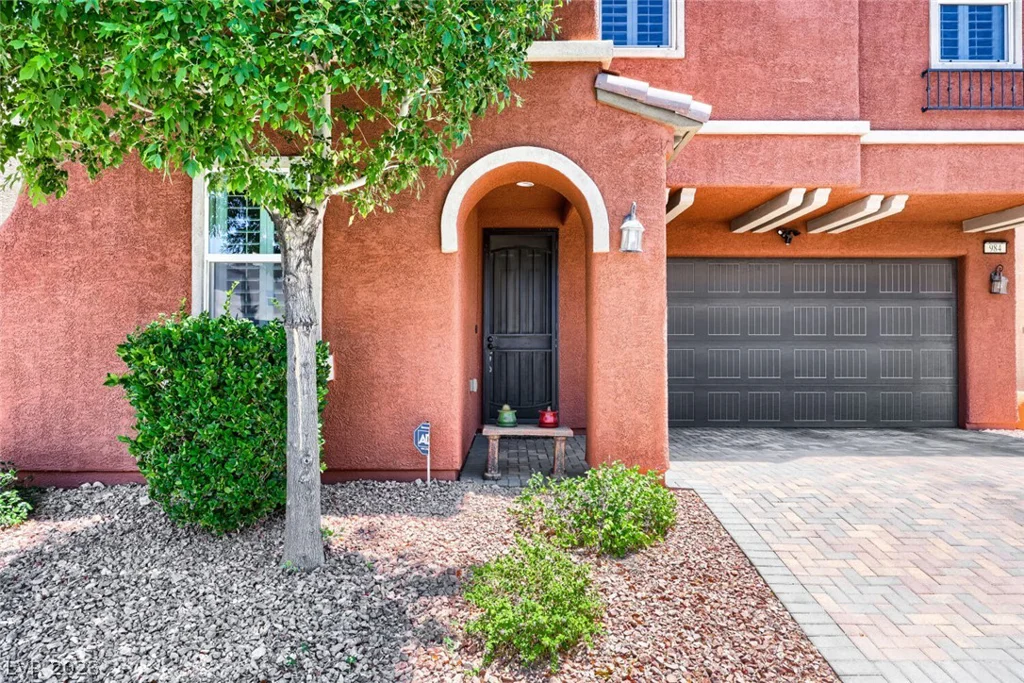 984 Pretty Fire, Las Vegas, NV 89178
