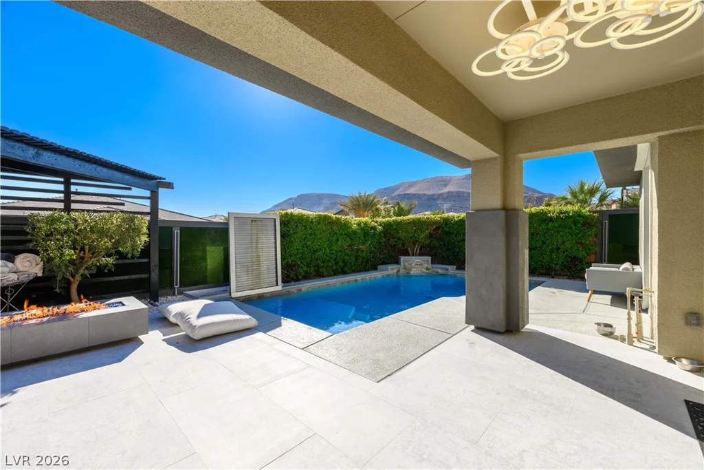 10605 Harvest Green, Las Vegas, NV 89135