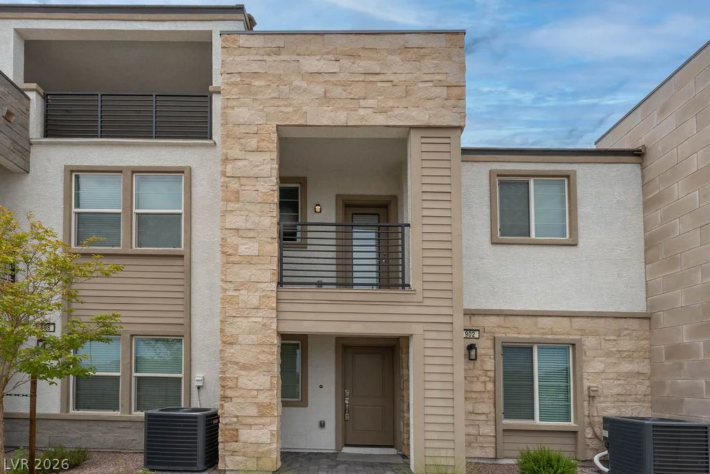 902 Bronzite, Henderson, NV 89011