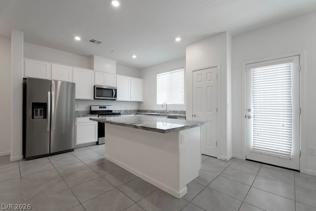 902 Bronzite, Henderson, NV 89011