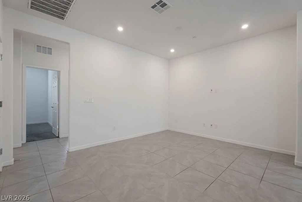 902 Bronzite, Henderson, NV 89011